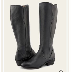 FRYE Carson Piping Tall Boots - TRUE BLACK